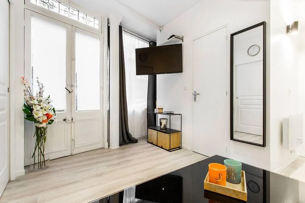 Bouquet Longchamp/Iena Trocadero : Cosy Apartment Párizs